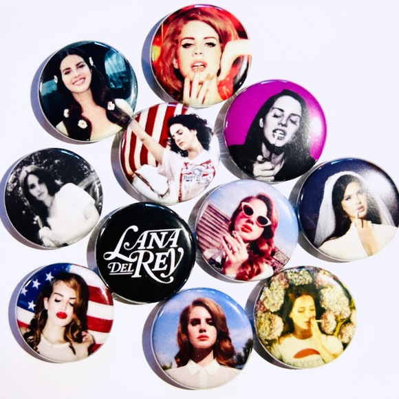 Set of 10 1" LANA DEL REY Metal Pinback Buttons - Picture 1 of 4